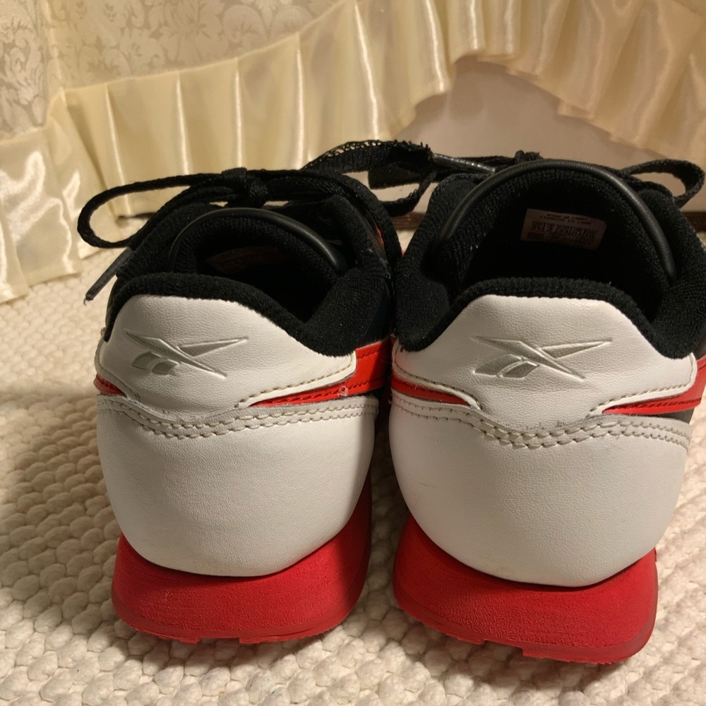 REEBOK - Picture 5 of 9